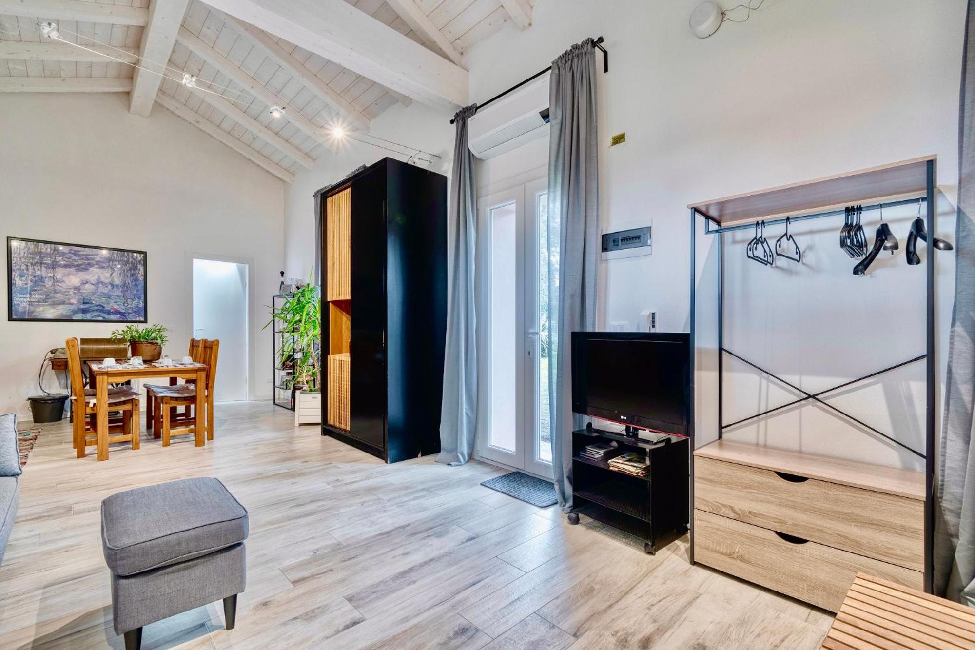 Loft Con Vigna Sui Colli Bolognesi - Villa Govi Pancaldi サン・ラッザロ・ディ・サーヴェナ エクステリア 写真