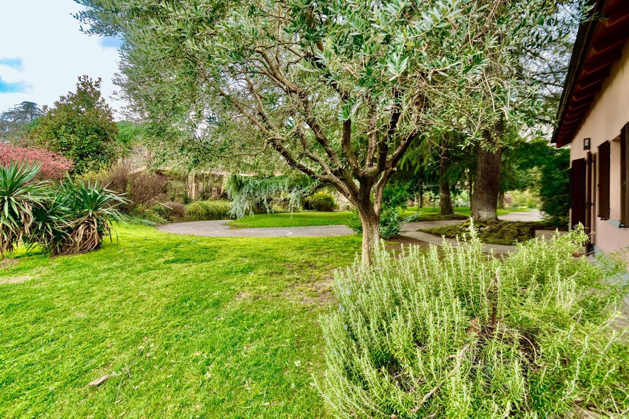 Loft Con Vigna Sui Colli Bolognesi - Villa Govi Pancaldi サン・ラッザロ・ディ・サーヴェナ エクステリア 写真