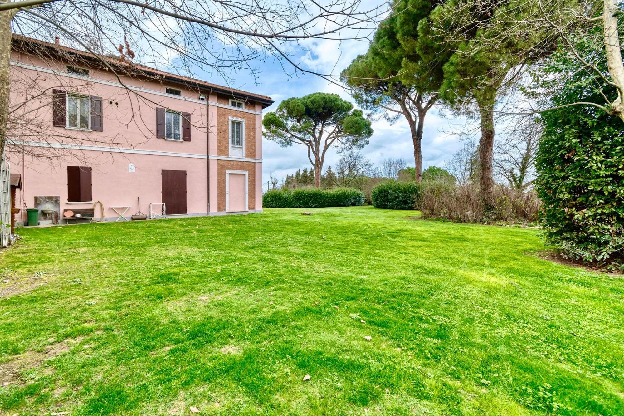 Loft Con Vigna Sui Colli Bolognesi - Villa Govi Pancaldi サン・ラッザロ・ディ・サーヴェナ エクステリア 写真